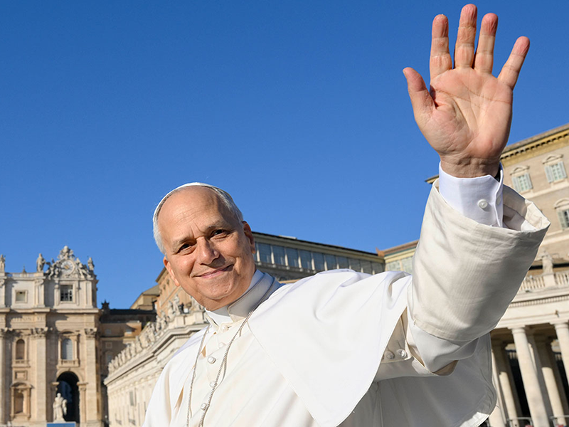 Papa León XIV (2)
